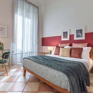 Wine Pinot Appartement